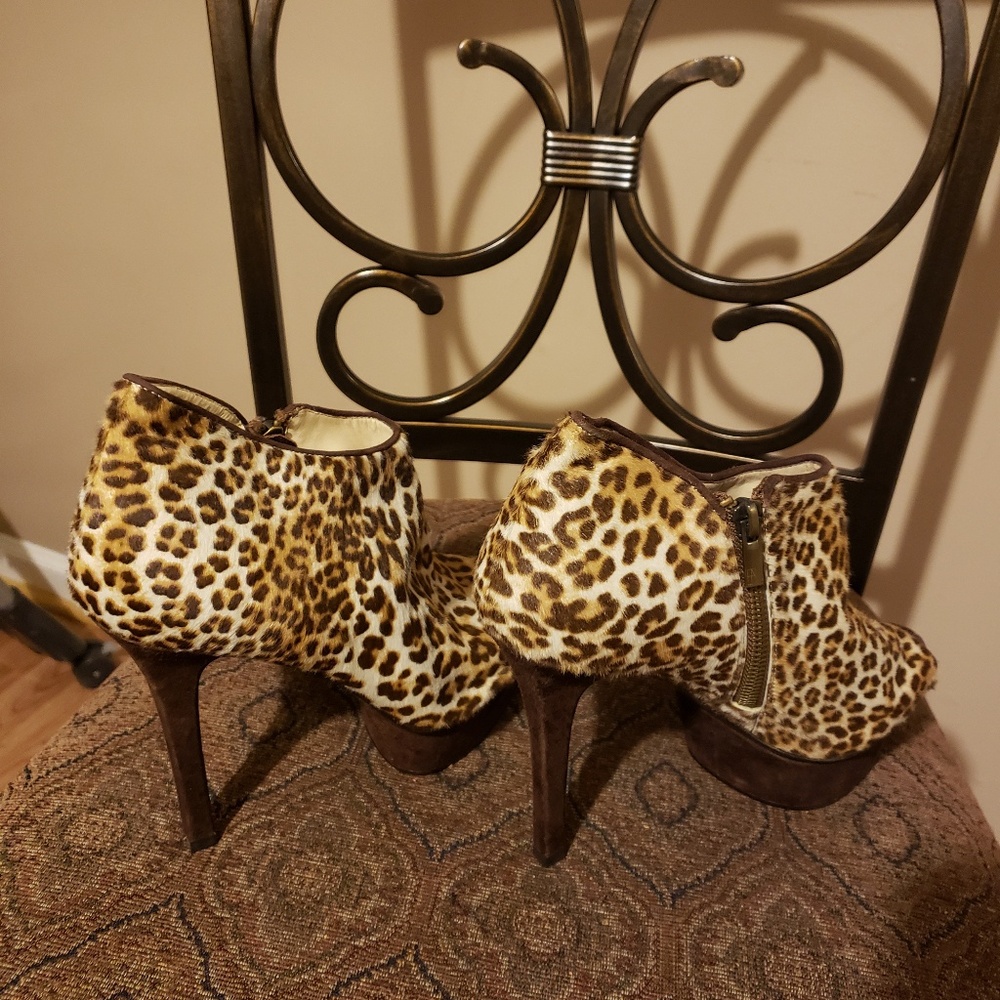 Leopard Heels - Picture 7 of 7